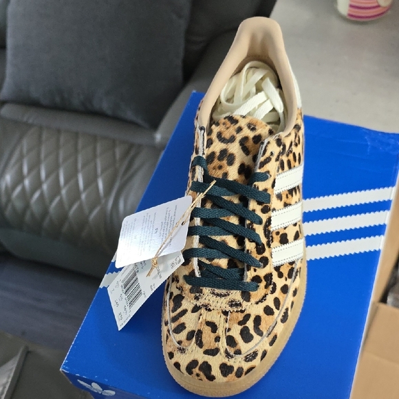 Adidas Animal Print Sneakers with White Stripes - Picture 5 of 6